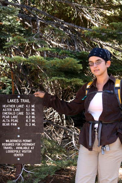 02Val with trailhead sign
